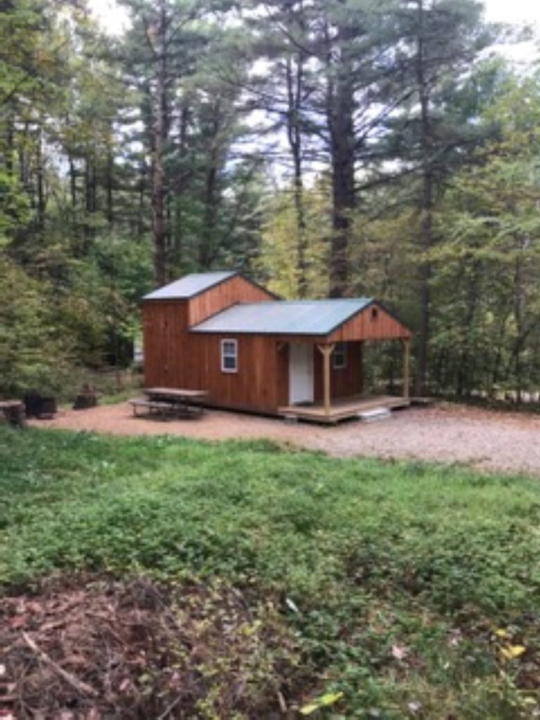 65 campsites, each containing a picnic table, fire ring, and tent pad. Hot water showers, vault and flush toilets, pressurized water fountains, and a trailer dump station are available.